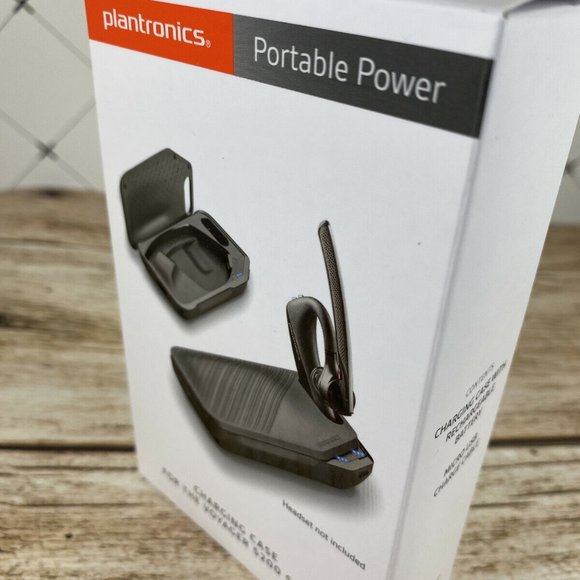NEW Brand Plantronics Voyager 5200 Bluetooth Headset Charge Case W/OUT H… - Picture 2 of 10